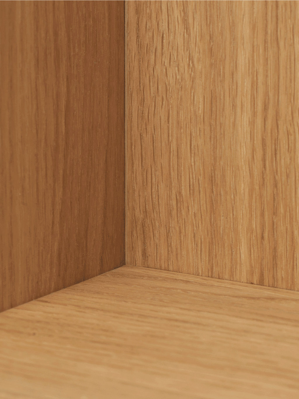 Stagger Shelf - Tall - Oiled Oak